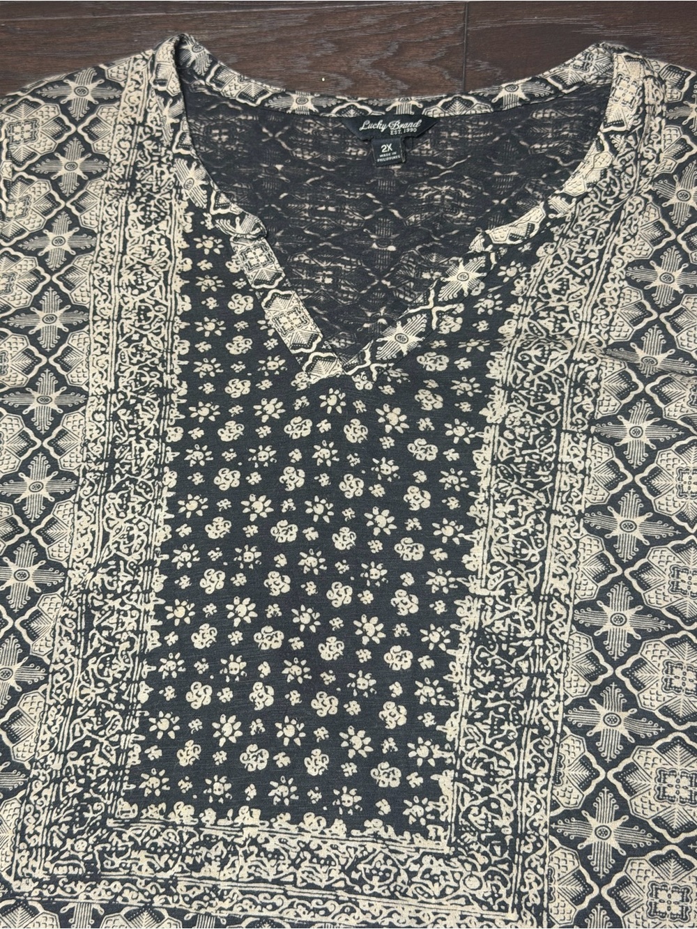 Lucky Brand 2X Black Cream Mixed Print Lace Back Boho Top - Picture 4 of 10
